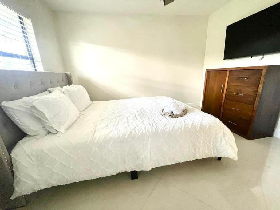 Stylish 3/2 Getaway! Near Theme Parks! Villa Lakeland Exterior photo