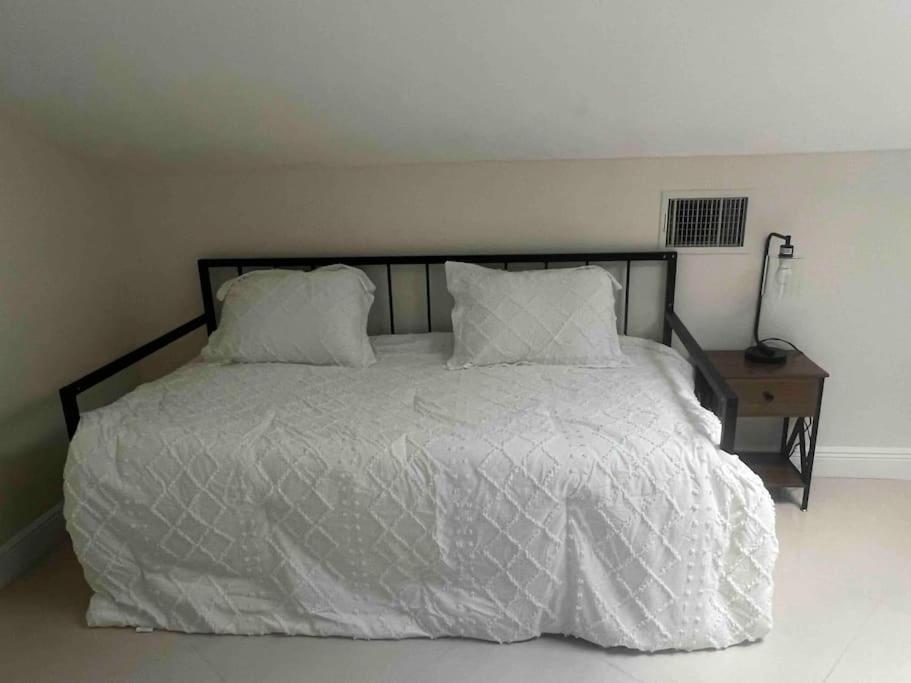 Stylish 3/2 Getaway! Near Theme Parks! Villa Lakeland Exterior photo